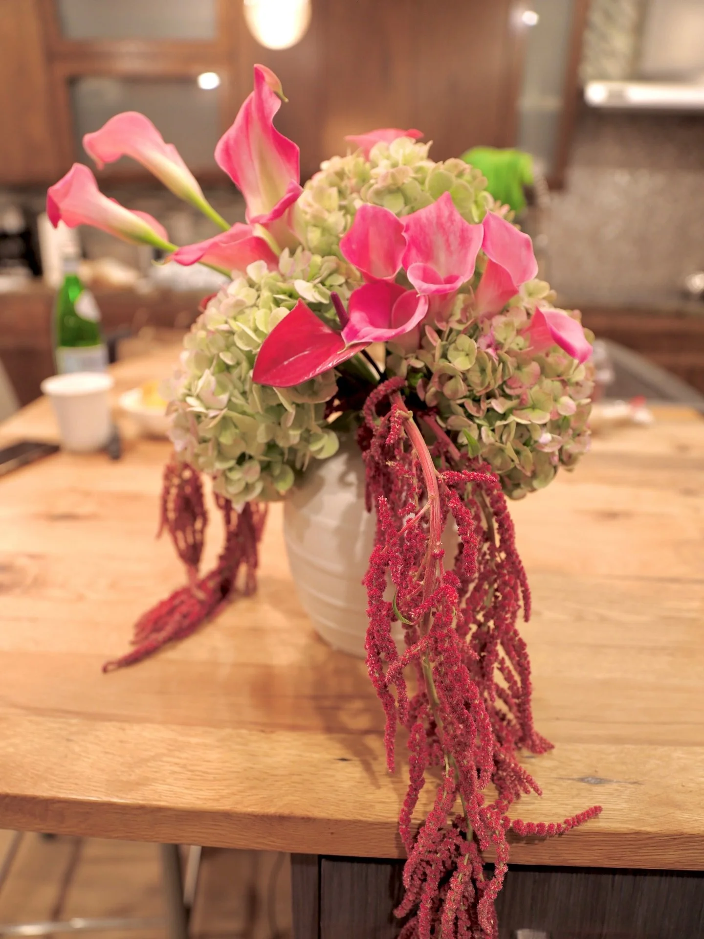 Soft greens, bold pinks, and that perfect drape of amaranthus, a timeless mix that always steals the spotlight 💐✨ Designed to make any Arizona tablescape feel luxurious and one-of-a-kind.
#WonderBloomsAZ #ArizonaFlorist #ScottsdaleFlorist #PhoenixF