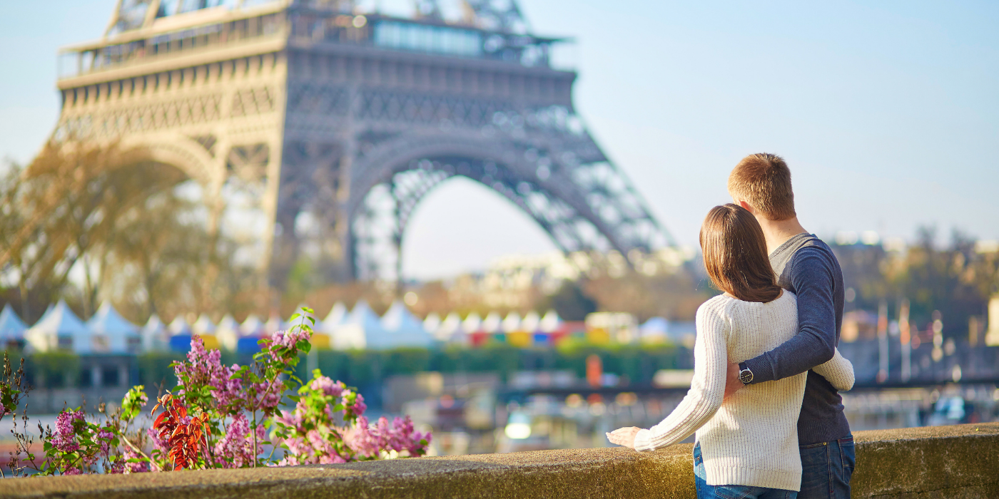 Workplace Romance and Professional Boundaries - Navigating Love at the Office