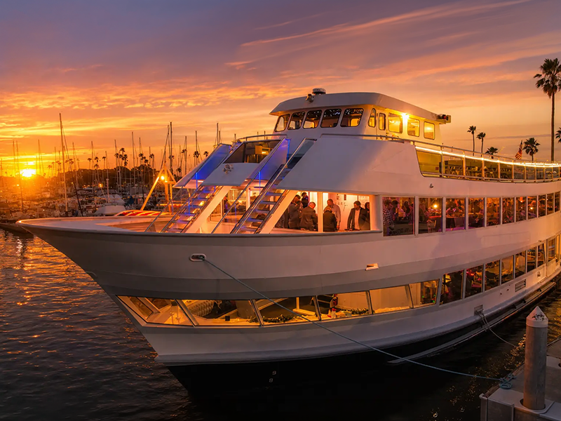 Viva Las Vegas aboard Starlight