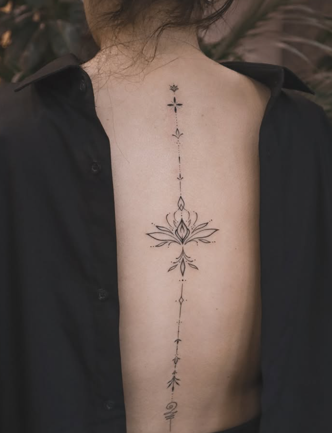 Ying — Fine Line & Ornamental Tattoo Artist
Specializing in detailed, elegant designs with clean, precise linework.