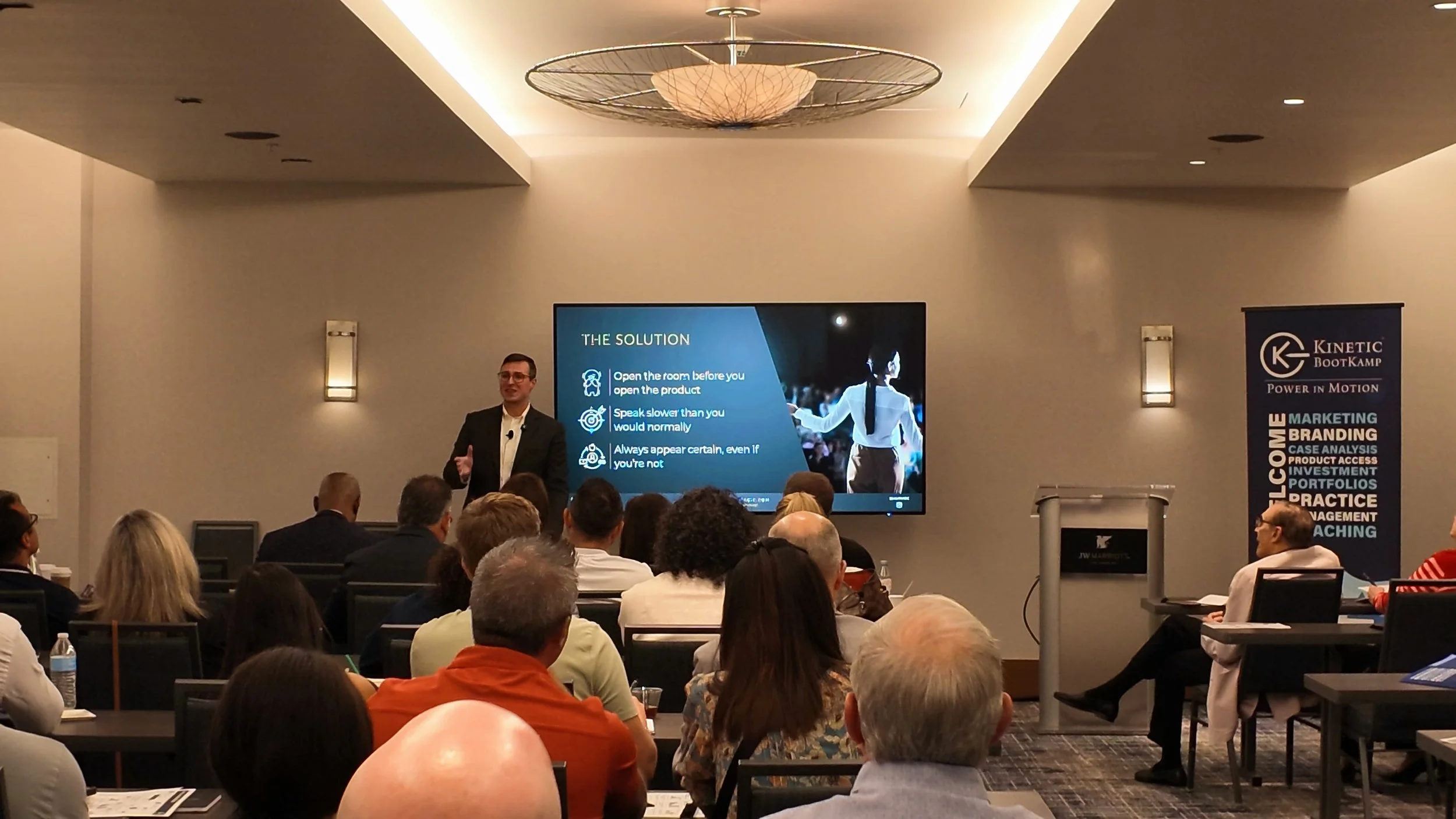 How to Book a Corporate Mentalist in New York City for a Conference or Gala
