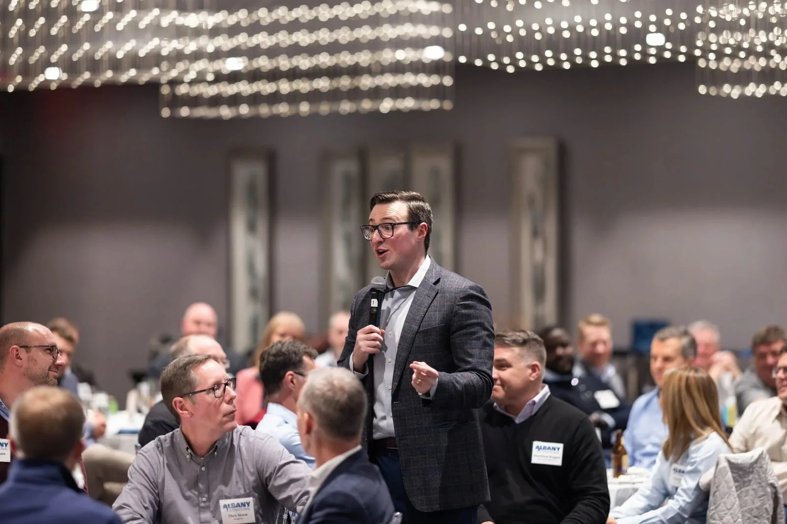 How to Book an After-Dinner Mind Reading Show in Orlando