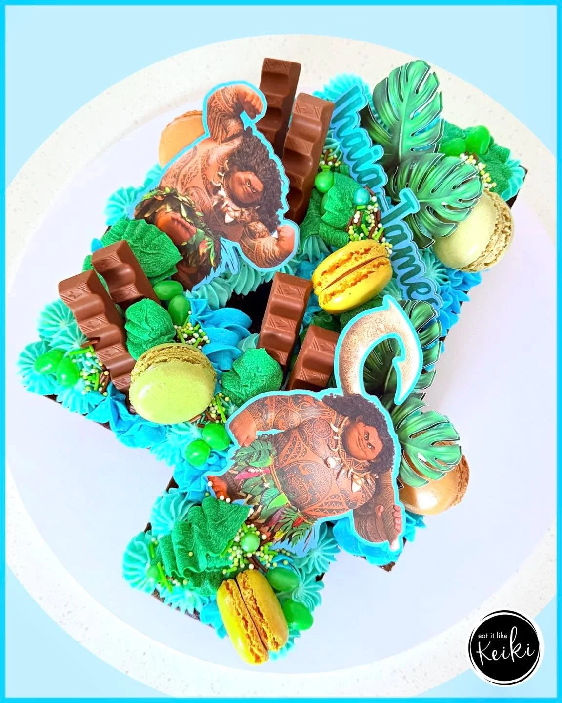 You guys are absolutely loving these number cakes!! 😎