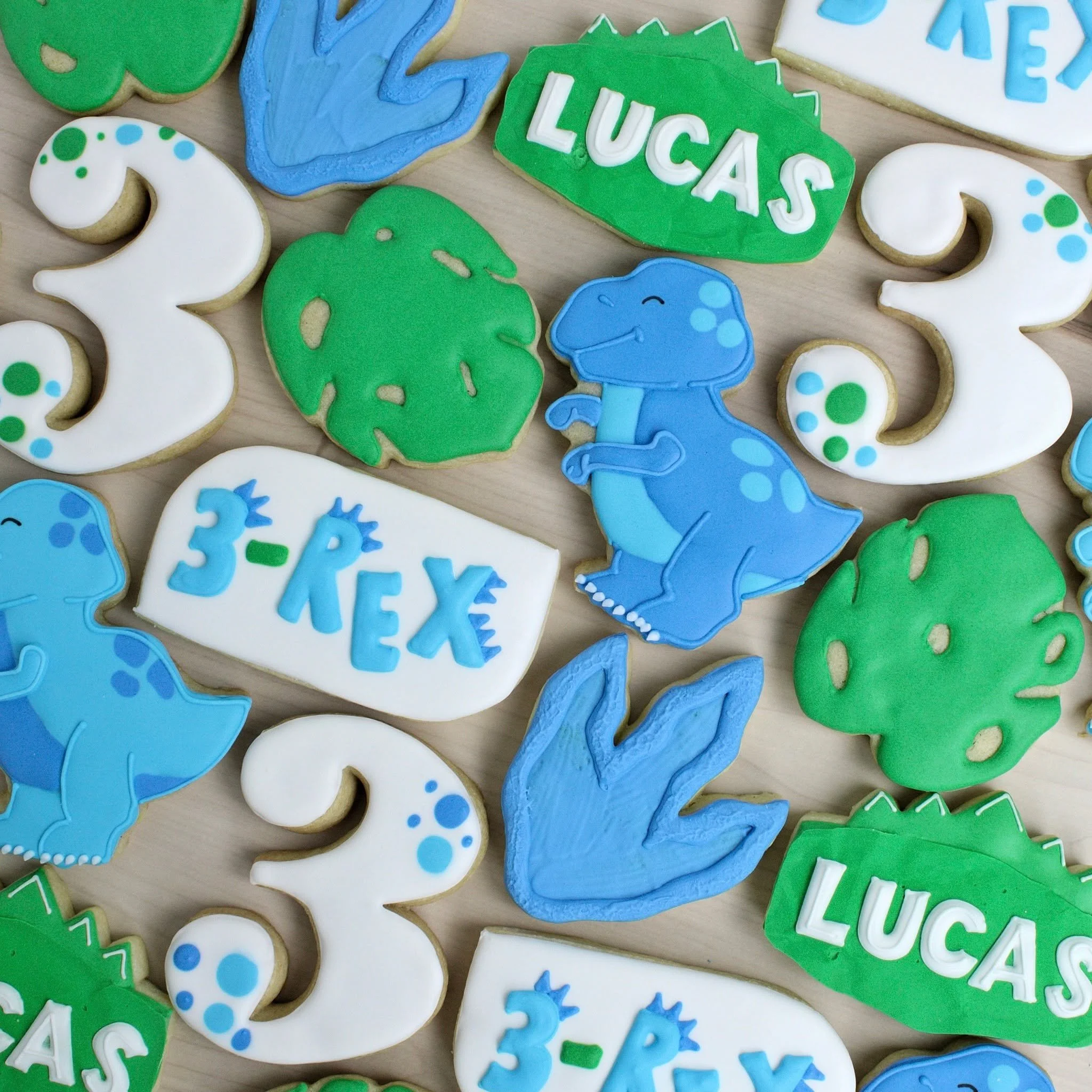 Two teachers, one kitchen, and a whole lot of dino-mite fun! 🦖 We had the absolute best time collaborating on these custom "3-Rex" cookies for a special little guy's 3rd birthday! Swipe to see Lucas's happiness.  It makes us smile every ti