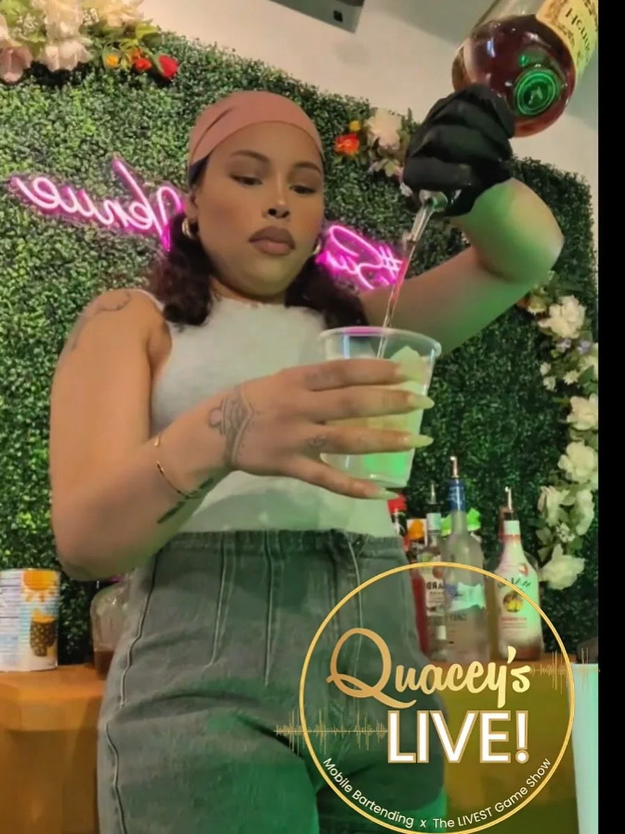 Big pours, Bigger Energy🔥
#BookUsNow #QuaceysLIVE #signaturedrinks #mobilebar #blackbartenders #party