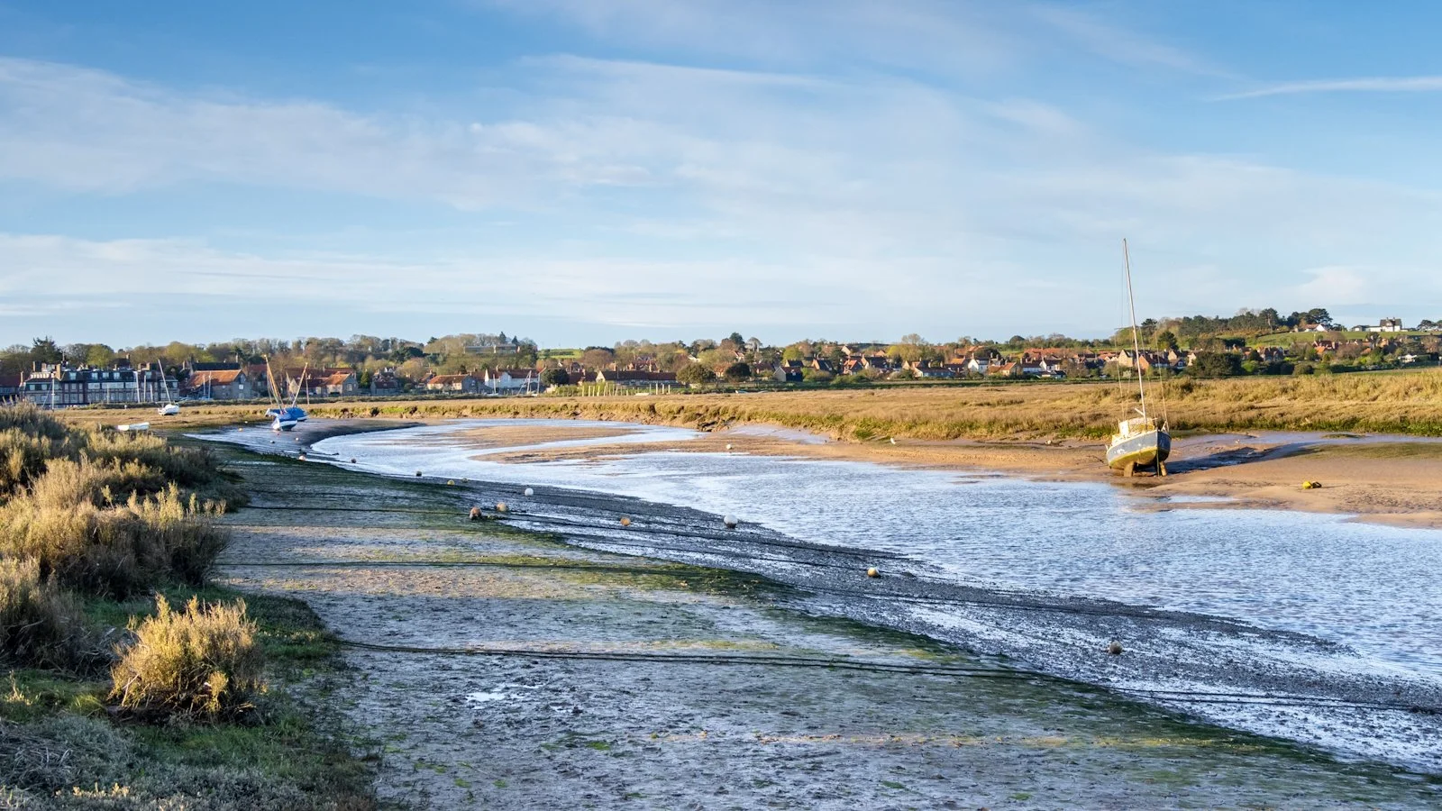 River Lea at Dawn By Tim Tate-1.jpeg