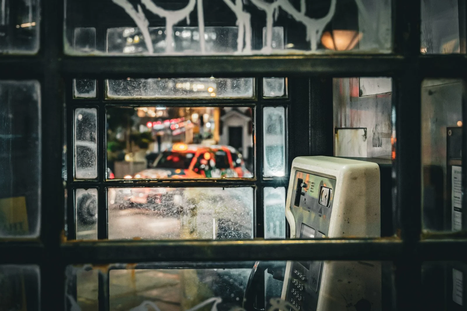 London Phone Box by Tim Tate.jpg