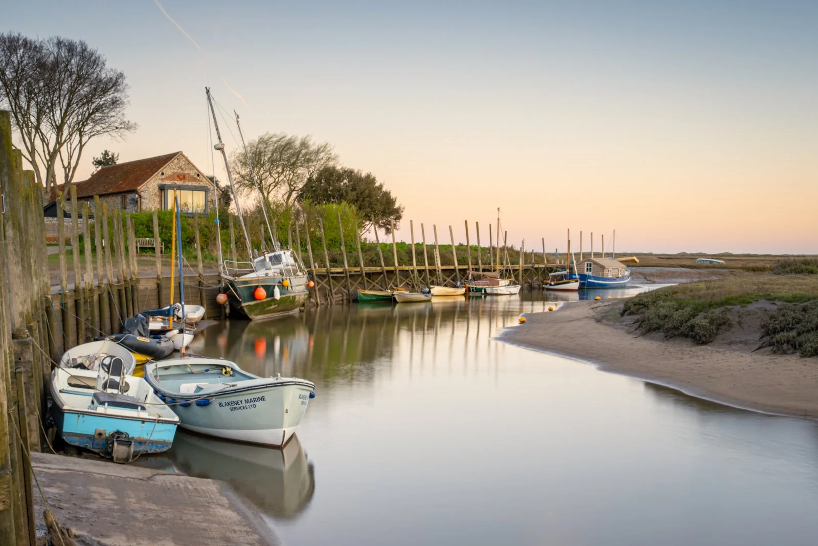 River Lea at Dawn By Tim Tate-1.jpeg