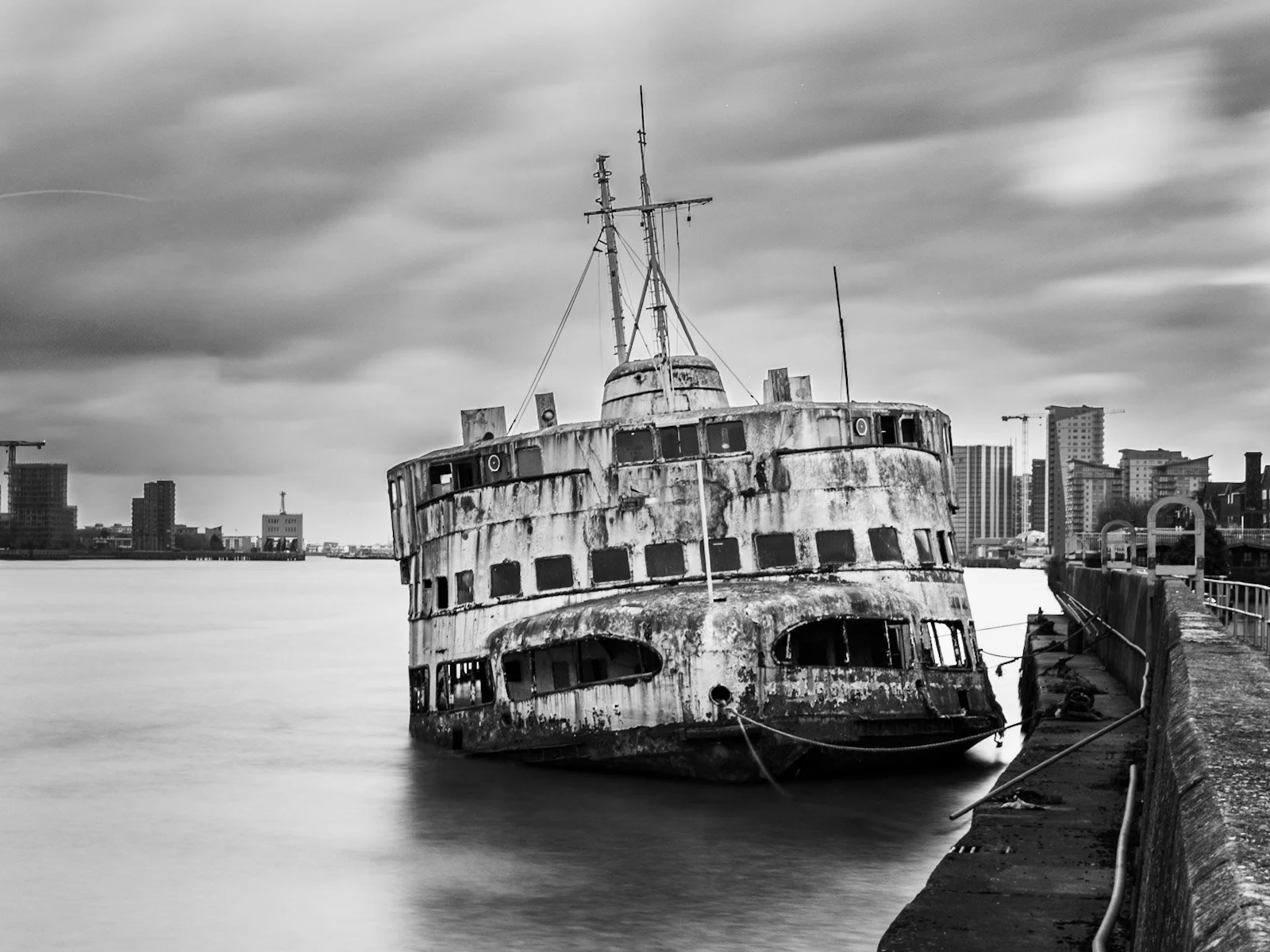 Royal Iris sunk at Woolwich London by Tim Tate.jpg