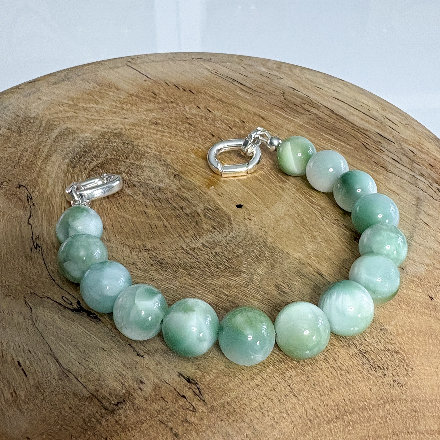 39 Iridescent Yellow Green Moonstone 8in.png