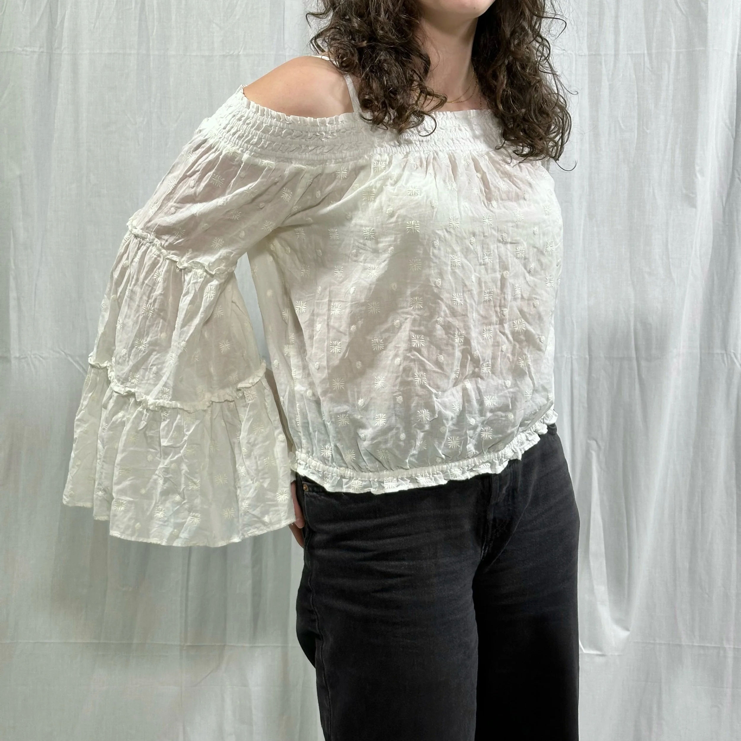 Zara White Flowy Long Sleeve Top with Embroidered Pattern