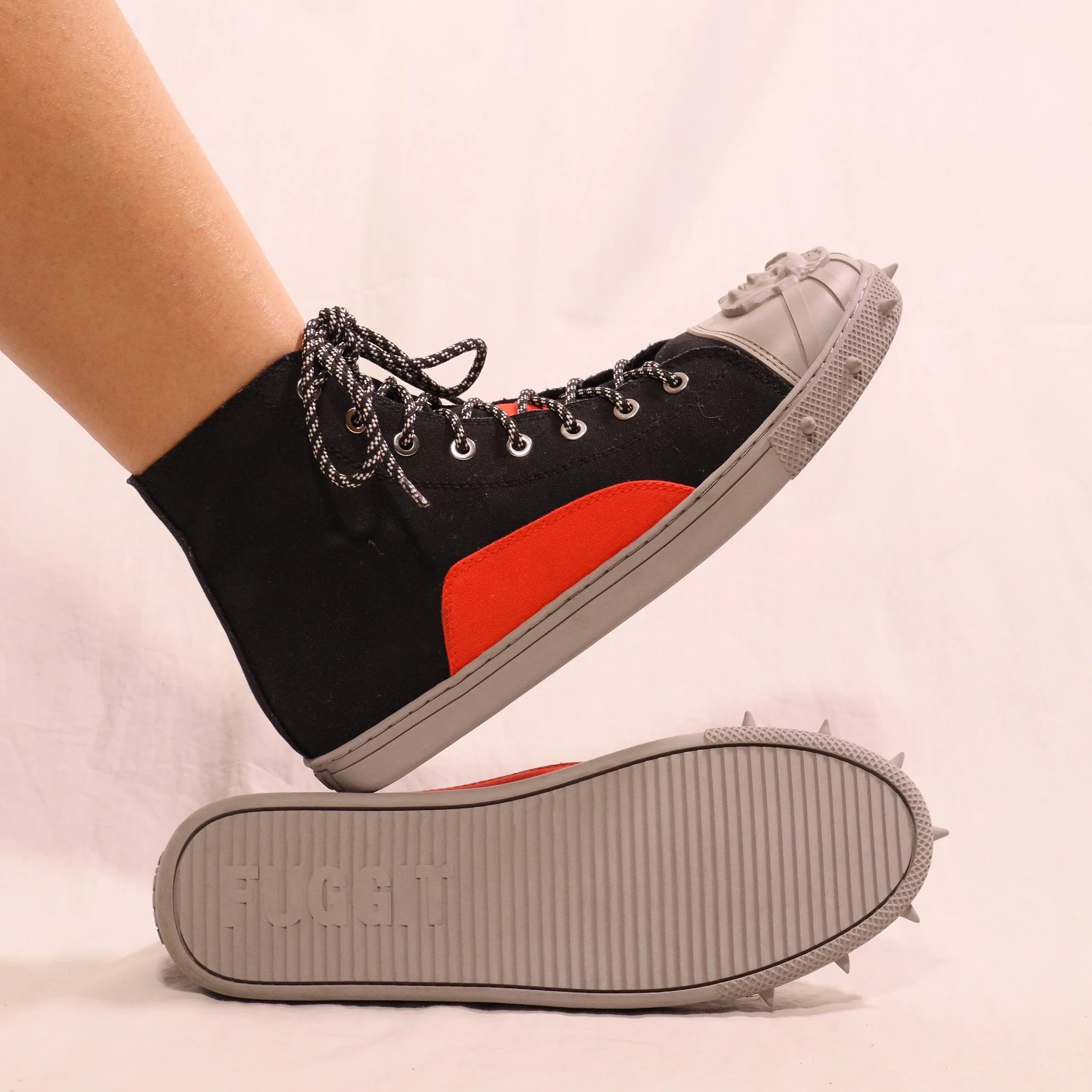 Fuggit Statue of Liberty Black and Red High Tops 2.jpg