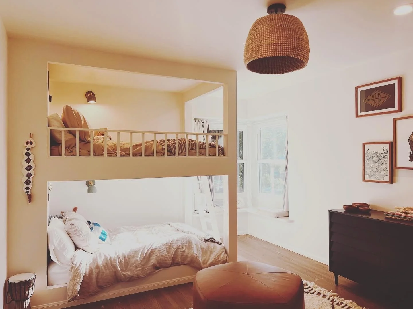 boys room.jpg
