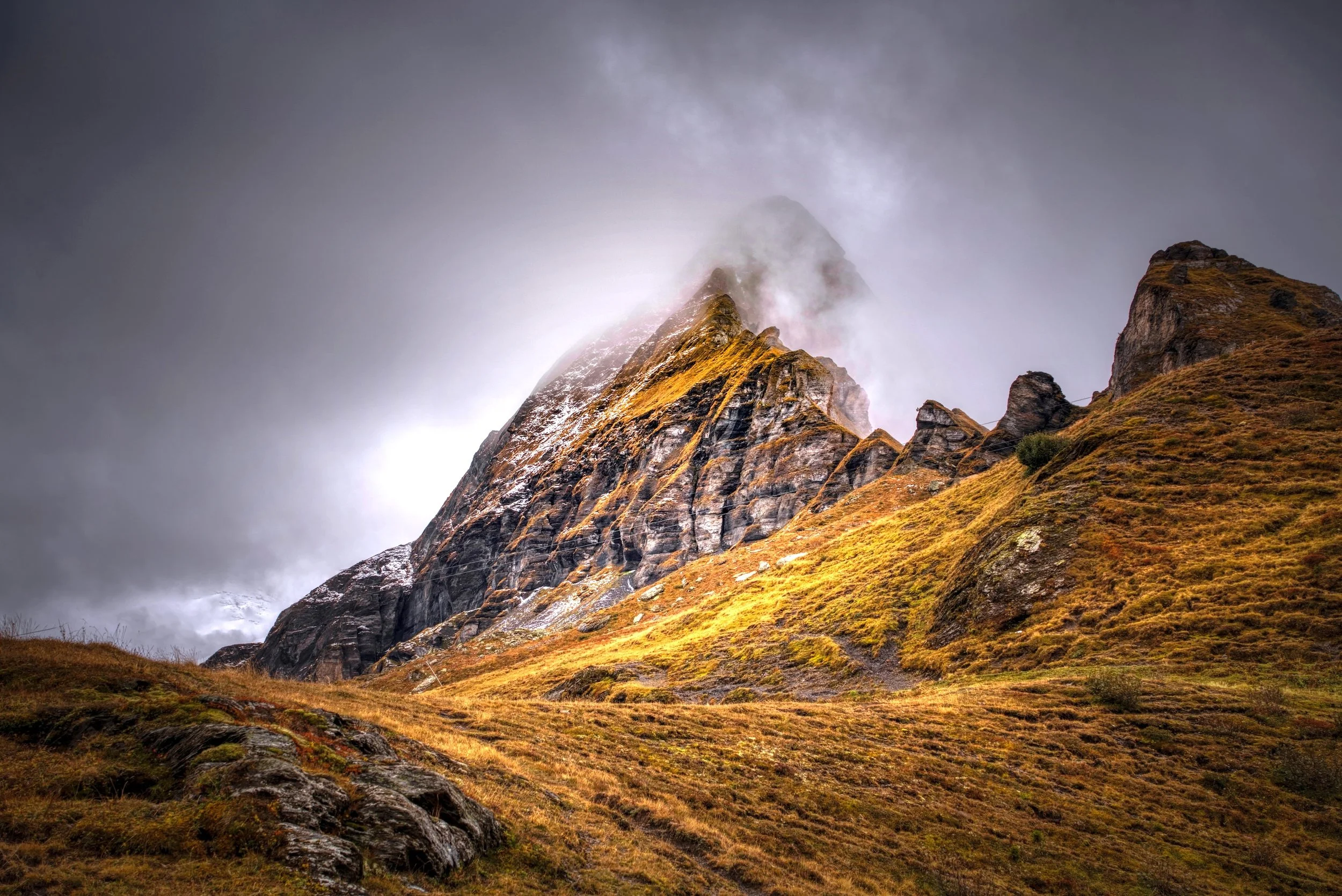 Männlichen in Mist — Slopes and Silence