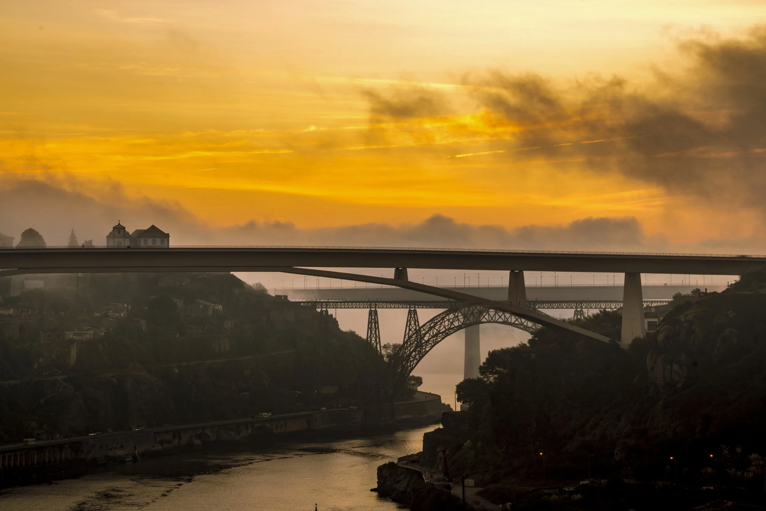 Bridges of Dawn, Porto — Light and Legacy