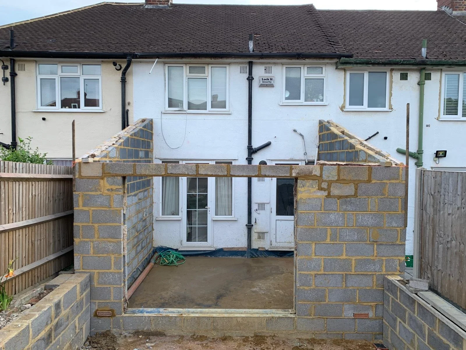 Extension Shell Construction, Stonecot Hill