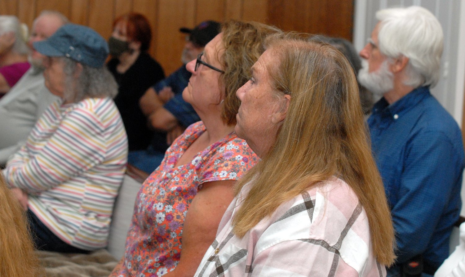 Gilboa crowd.jpg