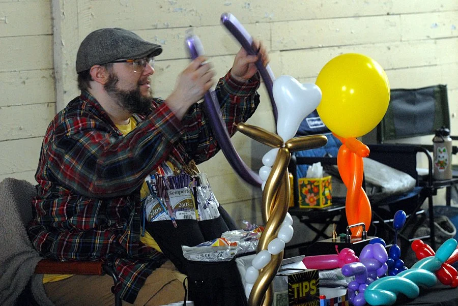 MF balloon art blur.jpg