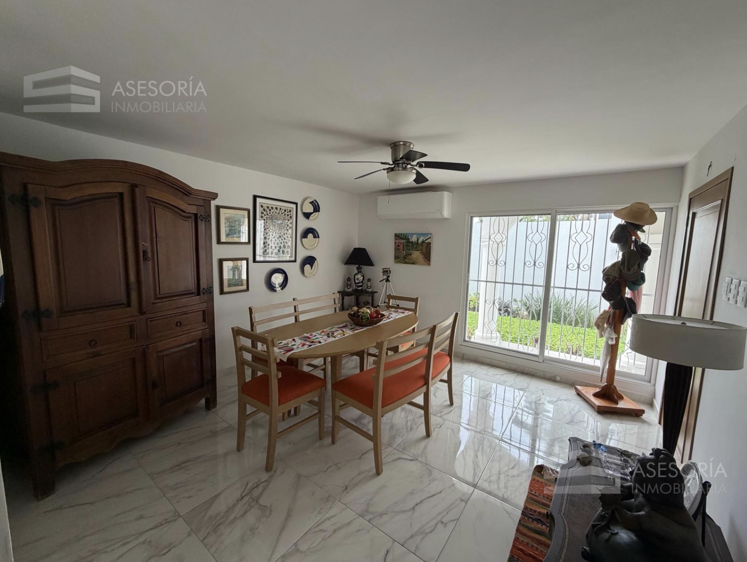 Entrada principal casa.png