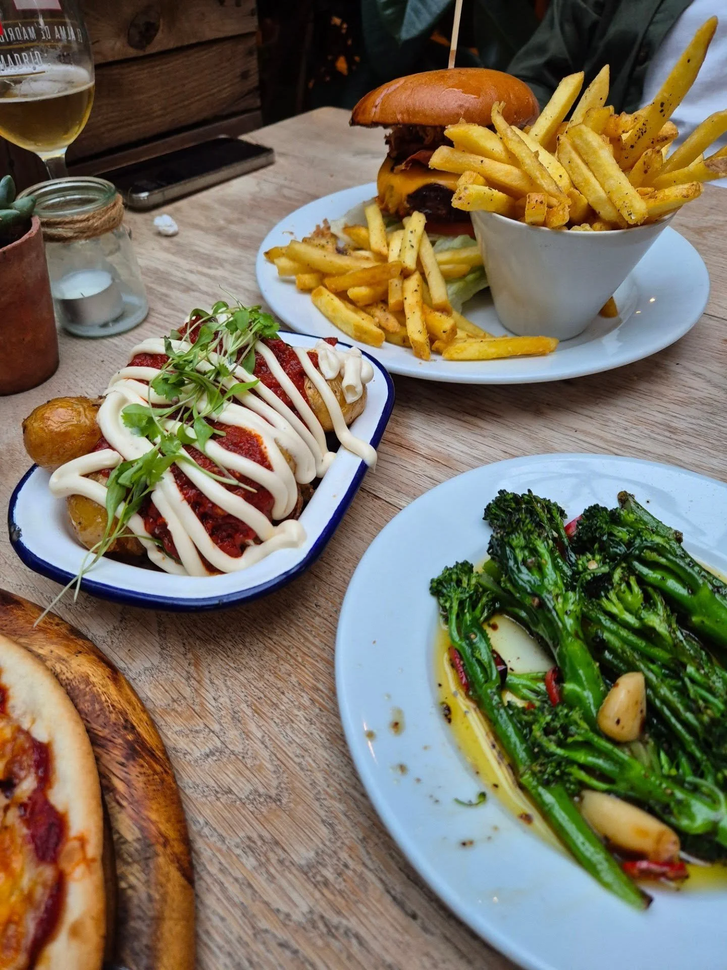 2025, you were something! Huge thanks to our loyal customers, we did it together! From Quiz nights to Sunday roasts, Pizza &amp; Pint nights &amp; Fish &amp; Chip nights - the comebacks were real. Now, what&rsquo;s next? 2026, we&rsquo;re coming for 