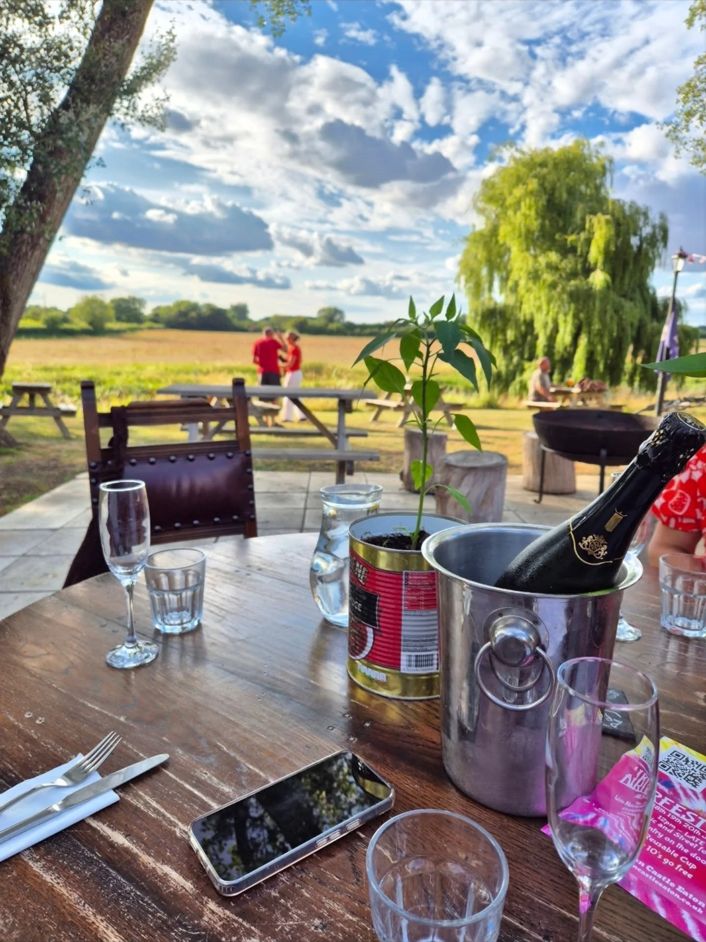 🌤The views we are missing... let's go Spring &amp; Summer!👏🏻 Open tonight from 6pm! 

Who else is ready for warmer weather?🫩🫶🏼