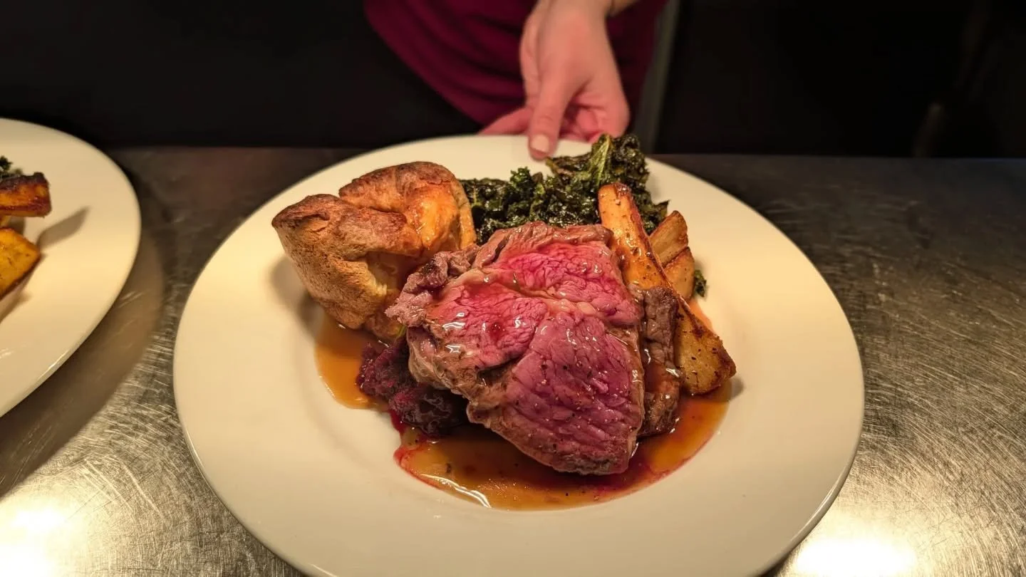 SWIPE➡️ - 15th March - 🌻Mum's deserve more than flowers this year&hellip; she deserves a proper Sunday Roast 🍽️🔥

Join us at The Red Lion, Castle Eaton this Mother&rsquo;s Day for all the pub classics served 12&ndash;3pm.

Roasties crispy, gravy f