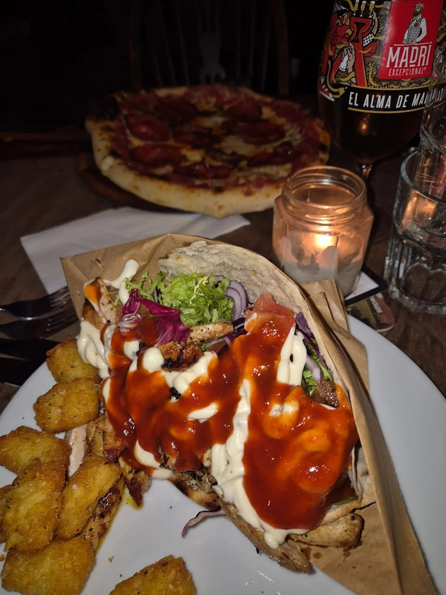 Happy Wednesday from everyone at The Red Lion- It's Pizza &amp; Pint night 🍕🍻 so.. see you later - obviously!👋🏻