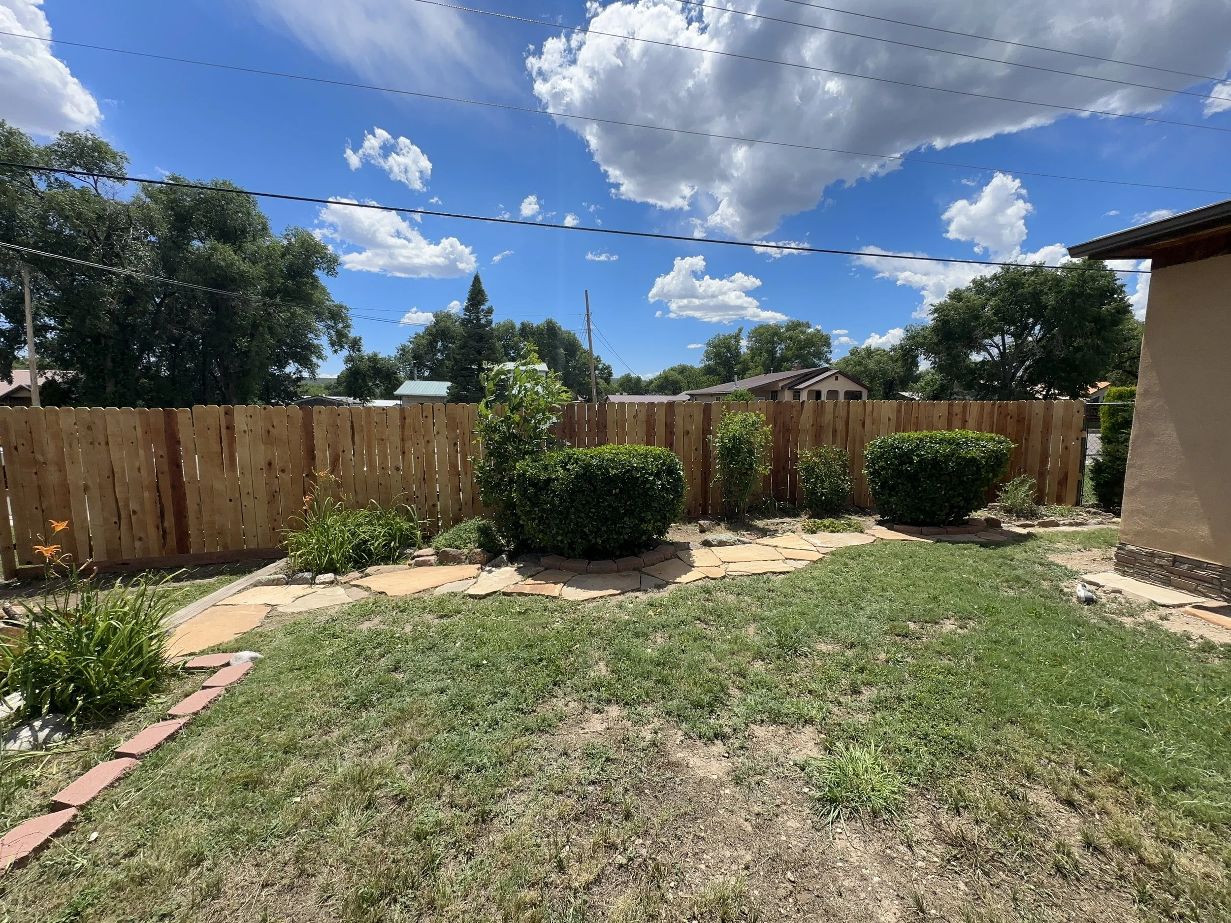 Dog Ear Fence 2.3.JPG