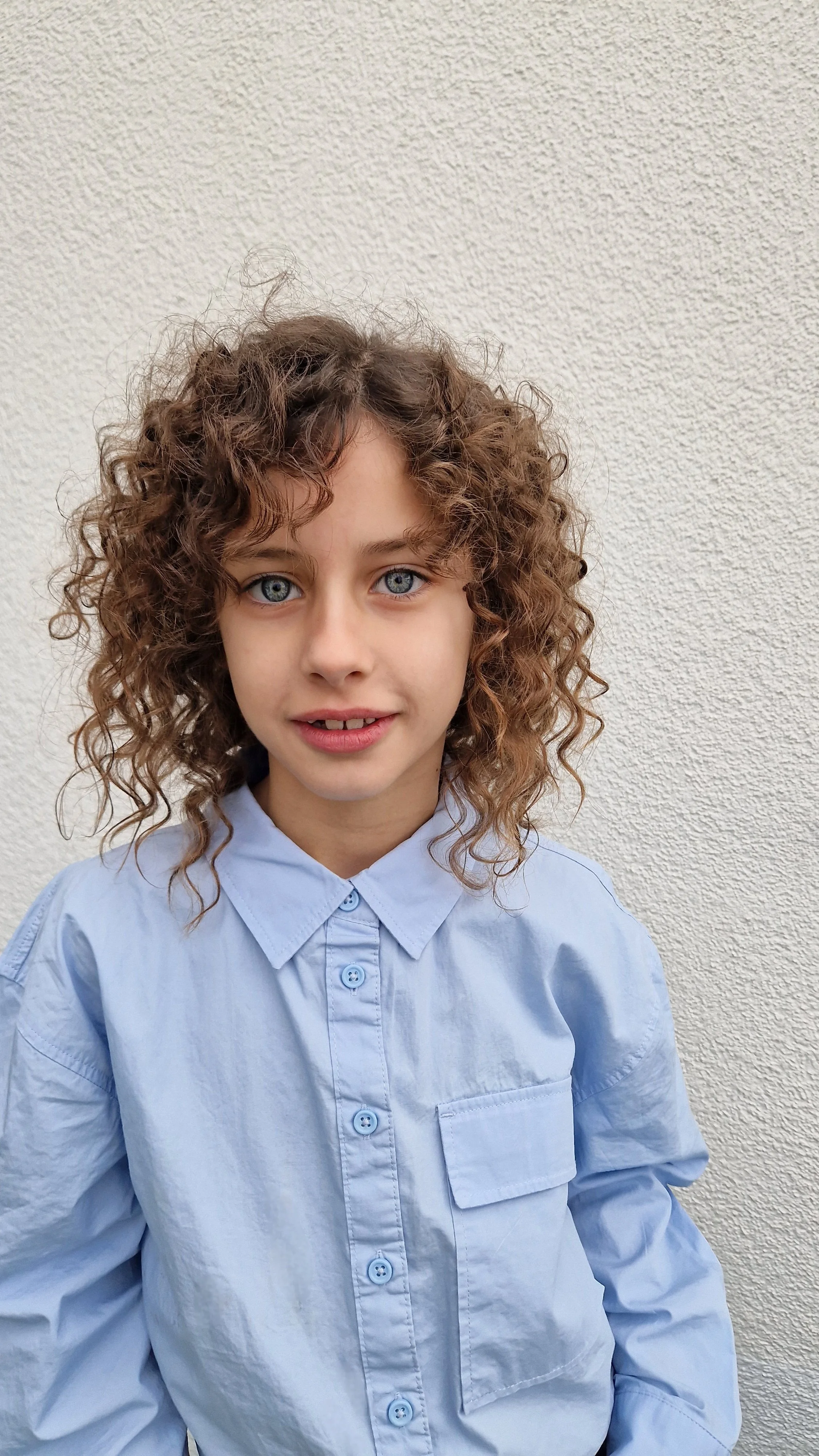 Jonna Tissen outdoor curly hair 20251119_145235.jpg