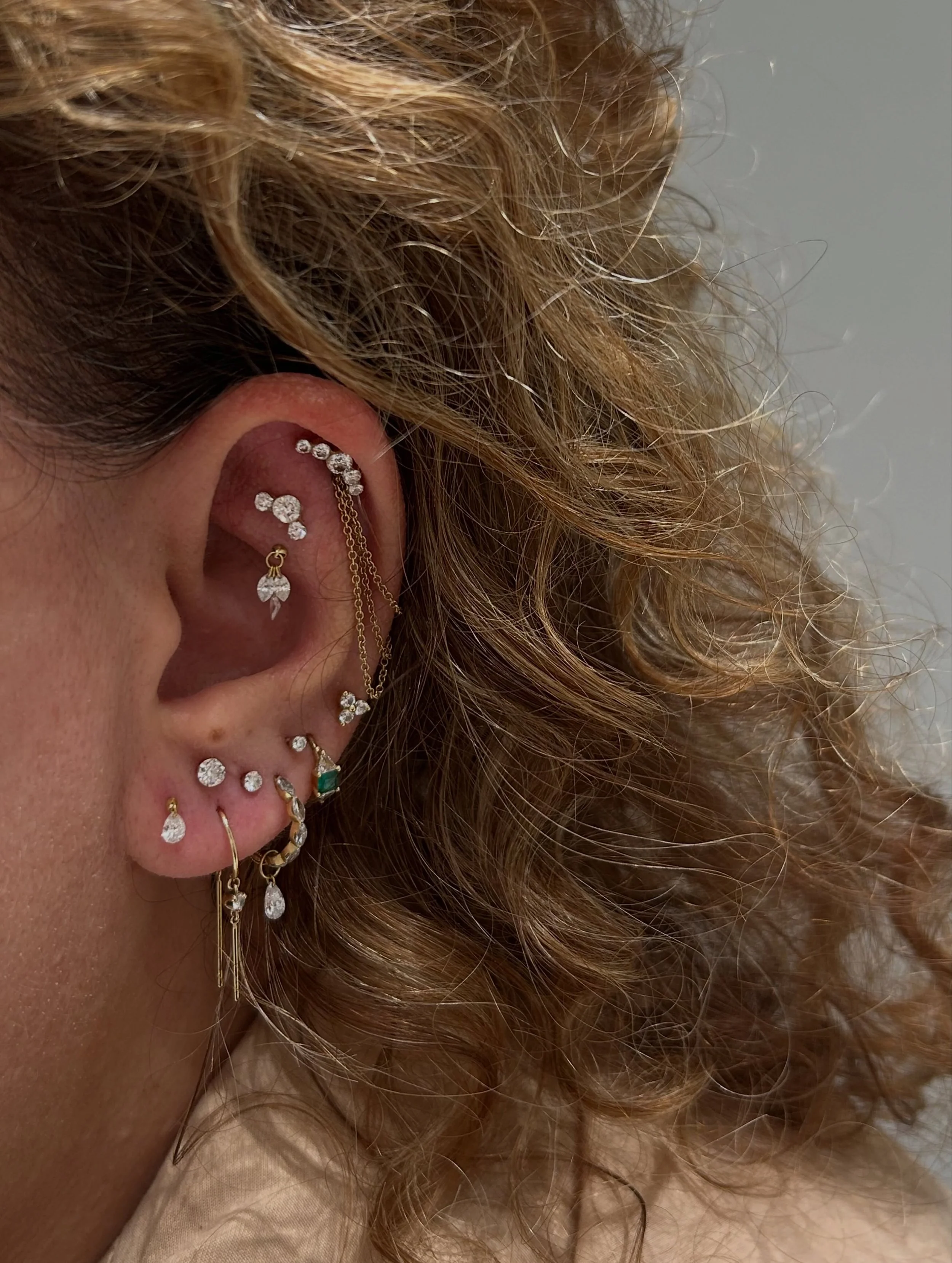 This post is dedicated to the fun behind the final photos and content you see 🤍

Usually, we share the final piercing and styling photos.
Or the educational and inspirational posts.

But none of that would be possible without the fun and passion beh