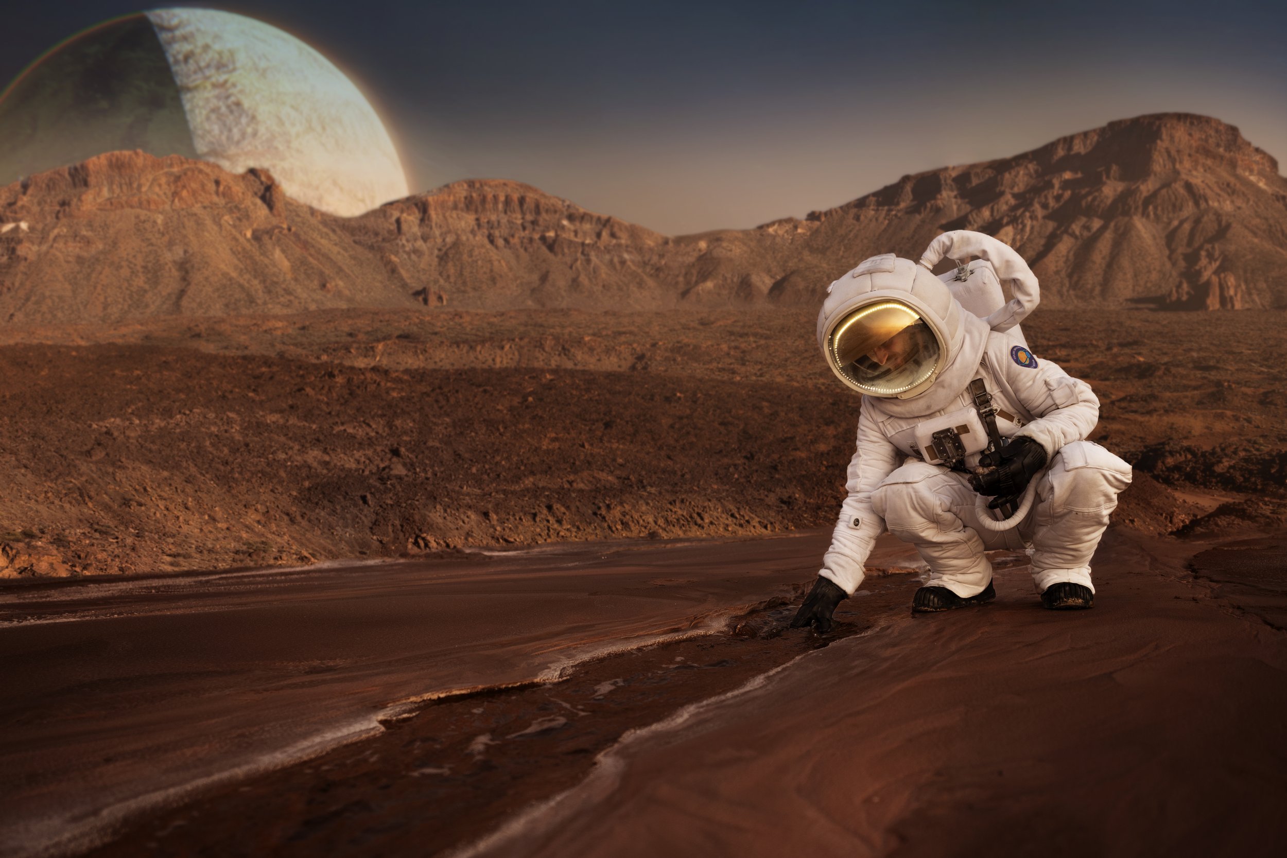 astronaut-mars-collage (2).jpg