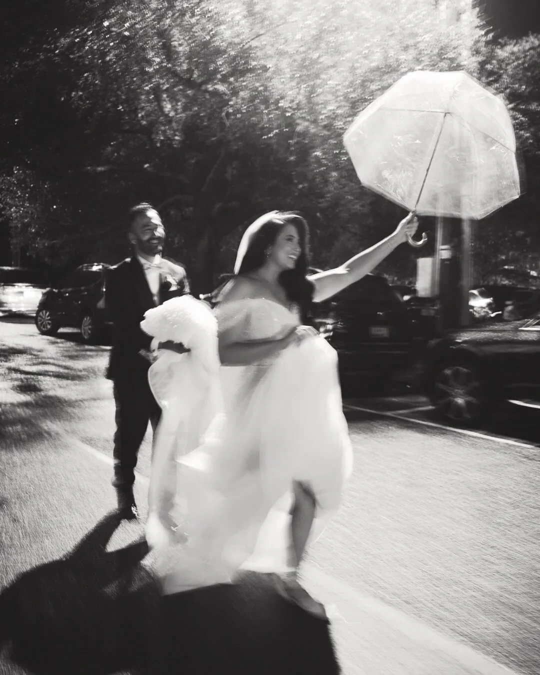 Who doesn&rsquo;t love a winter wedding in Charleston?

Photography: @nicholasgoreweddings
Planning: @carolina_occasions 
Venue: @thedewberrycharleston 
Video: @elephantmemoriesweddingfilms 
Hair + Makeup: @lashesandlace
Band: @partywithsts