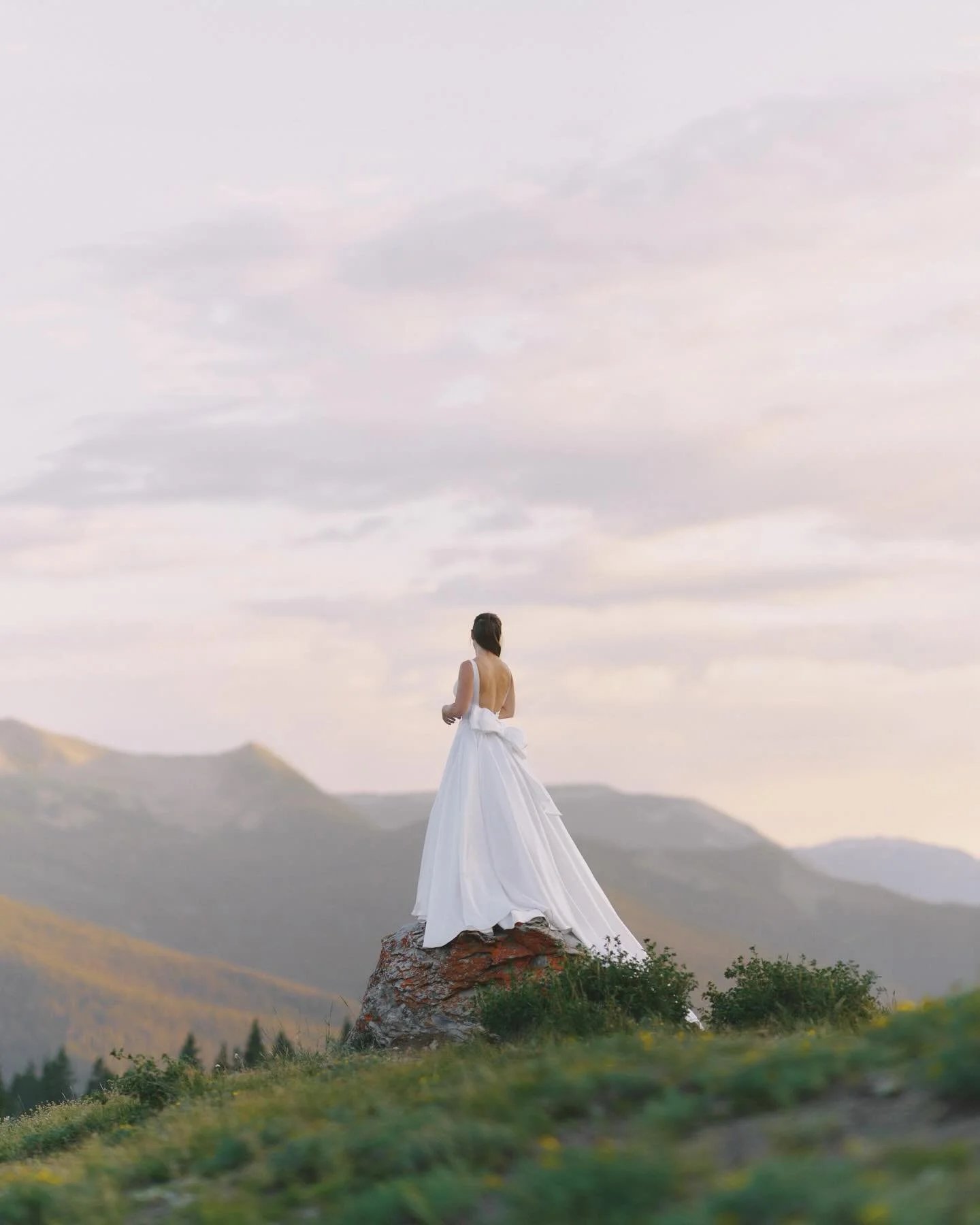 I honestly can&rsquo;t believe that it&rsquo;s been over 5 years since this perfect elopement in Crested Butte, Colorado.