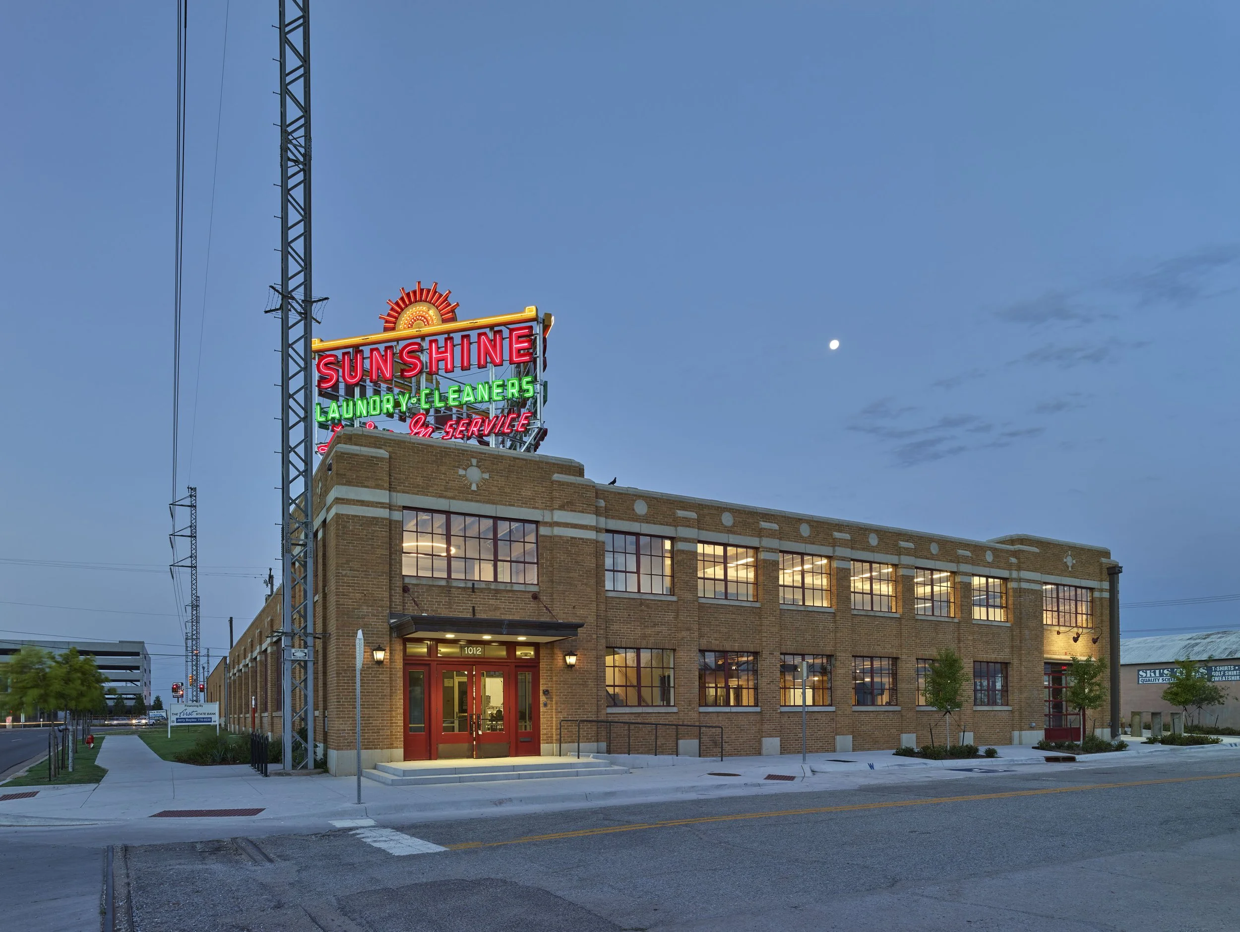 Sunshine Laundry / Stonecloud Brewery