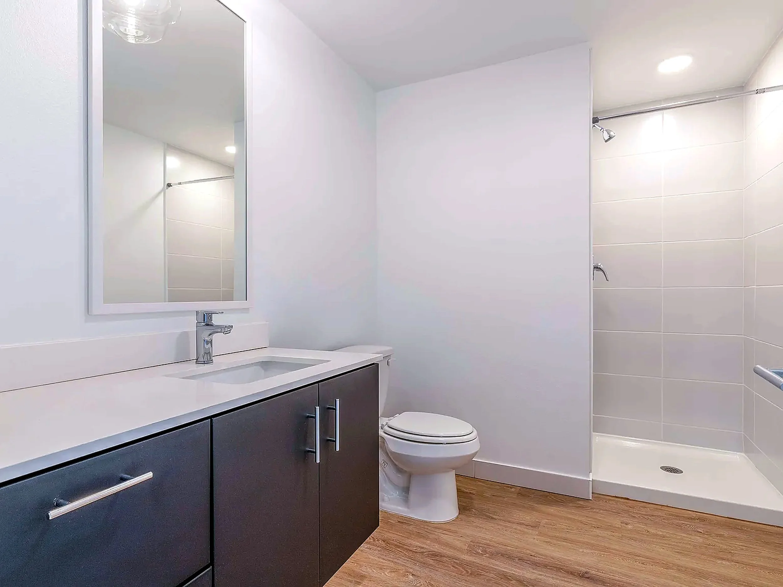 Muse_Bathroom_Cleaned.jpg