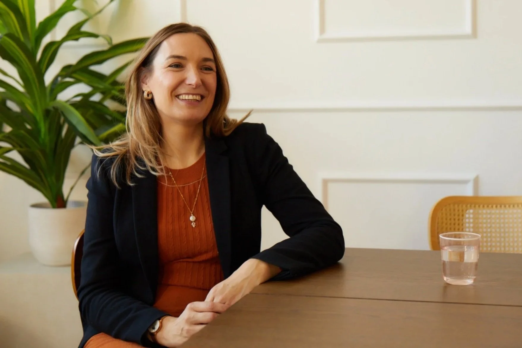 Tamzin in conversation with a client