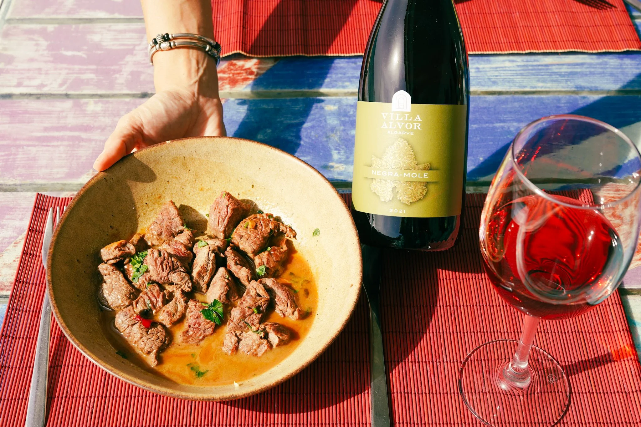 Projeto realizado para Villa Alvor (Grupo Aveleda) durante meu período como Designer Multimédia na Aveleda, S.A.
© Aveleda, S.A. - Todos os direitos reservados.