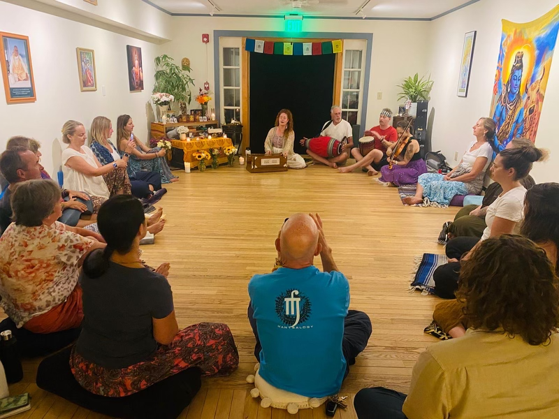 Sangha Gathering with Bodhayan Maharaja