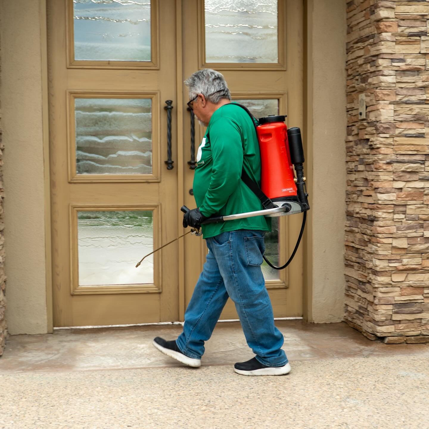 Our team is growing &mdash; get in touch!
#pestcontrol #tinypest #homeservice