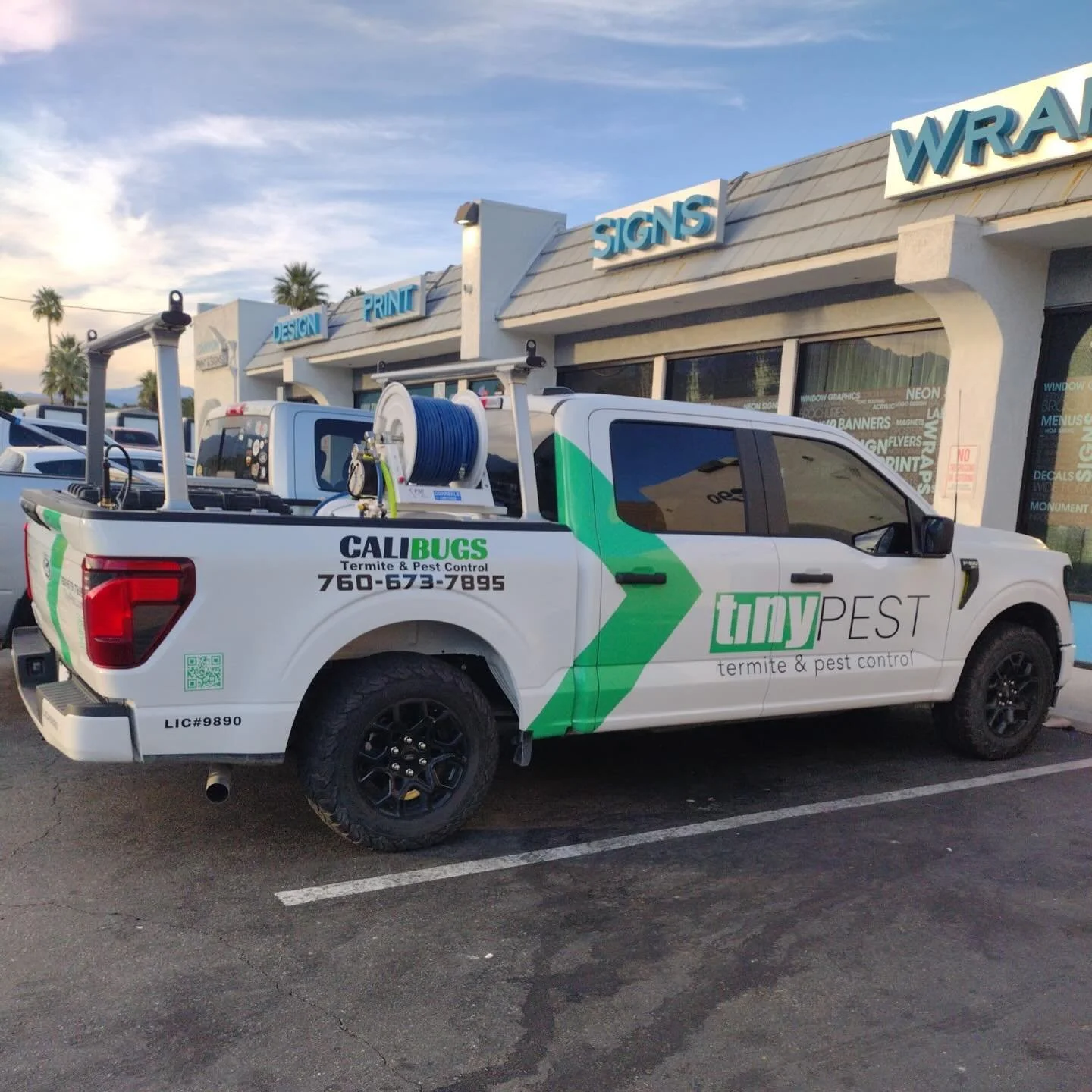 @tiny_pest | Small Problems . Big Results