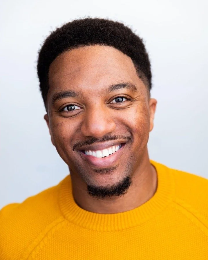 🎶 𝗡𝗲𝘄 𝗧𝗲𝗮𝗰𝗵𝗲𝗿 𝗦𝗽𝗼𝘁𝗹𝗶𝗴𝗵𝘁: 𝗠𝗮𝗹𝗶𝗸 𝗔𝗸𝗶𝗹 𝗩𝗶𝗰𝘁𝗼𝗿𝗶𝗮𝗻 (𝗩𝗼𝗶𝗰𝗲 𝗮𝗻𝗱 𝗦𝗼𝗻𝗴 𝗖𝗼𝗮𝗰𝗵𝗶𝗻𝗴)

Education 
𝗕.𝗠. Musical Theatre, Baldwin Wallace University

𝗕𝗿𝗼𝗮𝗱𝘄𝗮𝘆 𝗖𝗿𝗲𝗱𝗶𝘁𝘀
Mean Girls
Aladdin
Holid