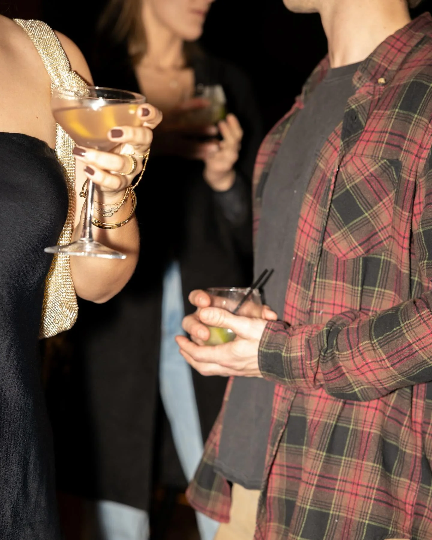 If Free Darts isn&rsquo;t on your NYE to do list, let&rsquo;s change that 🎯 open 11am~1:30am today ✨ 4~midnight New Year&rsquo;s Eve

#kansascity #kansascityevents #kcdrinks