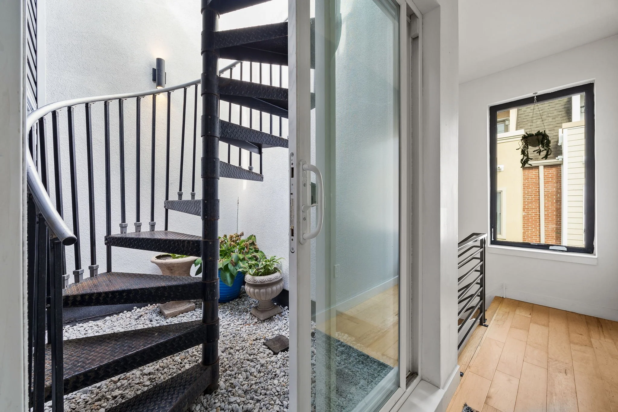 Courtyard and roof access