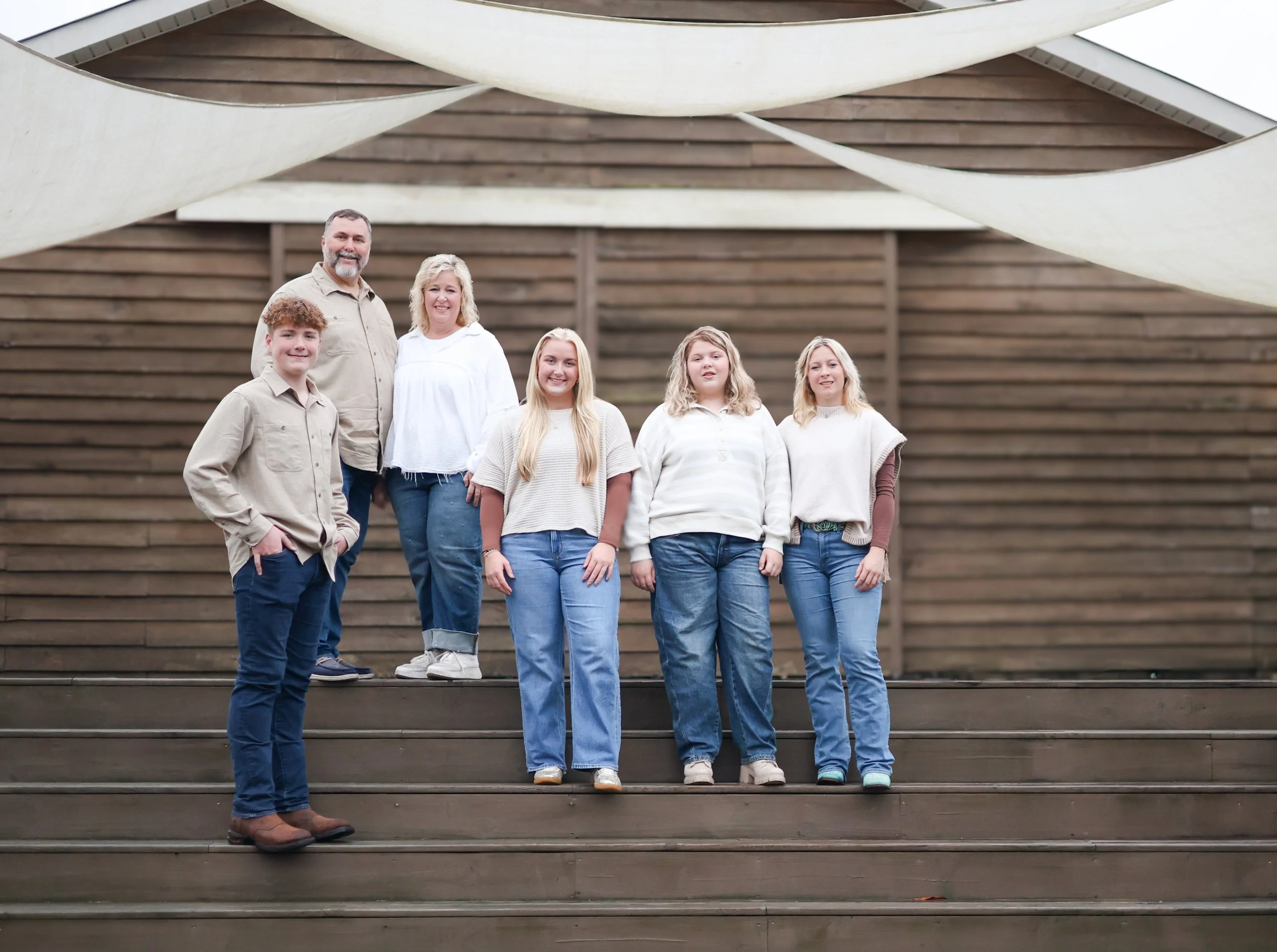 Family photography portrait session in Northeast Alabama by Little River Lens LLC. 