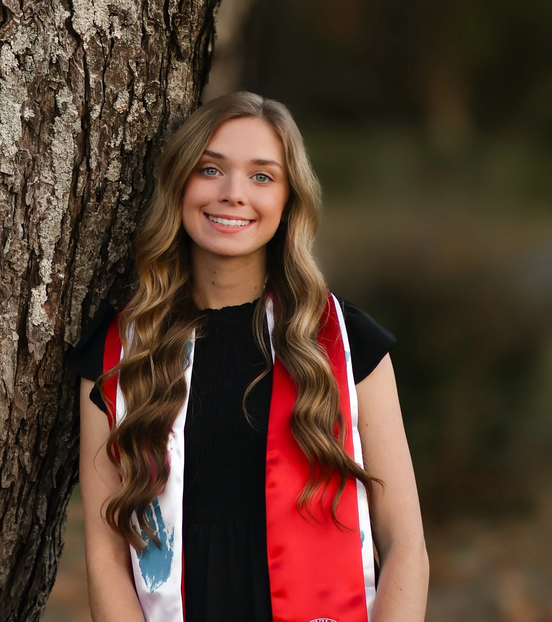Outdoor college graduate portrait session in Northeast Alabama by Little River Lens LLC. 