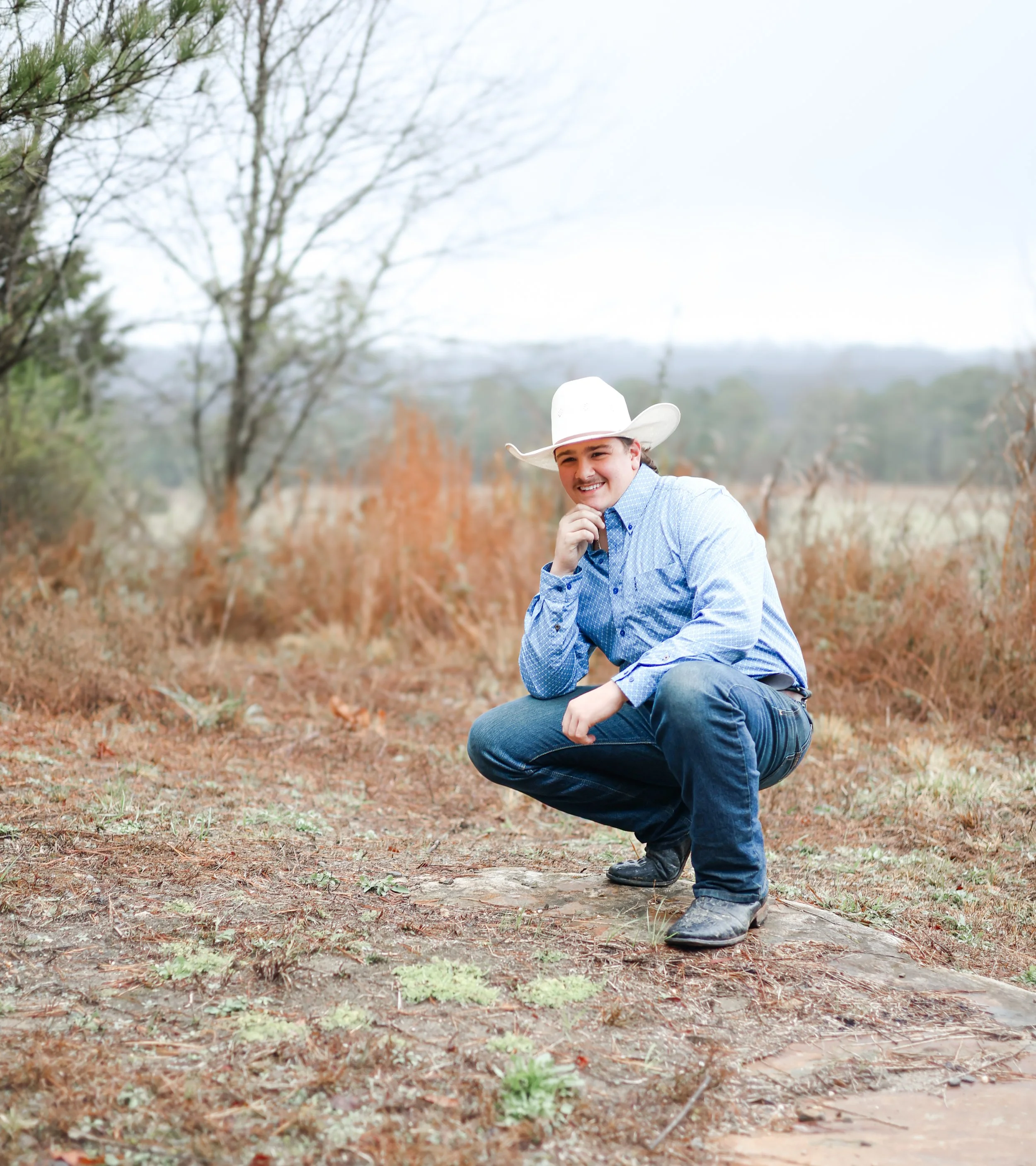 Senior portrait photography session in Northeast Alabama by Little River Lens LLC. 