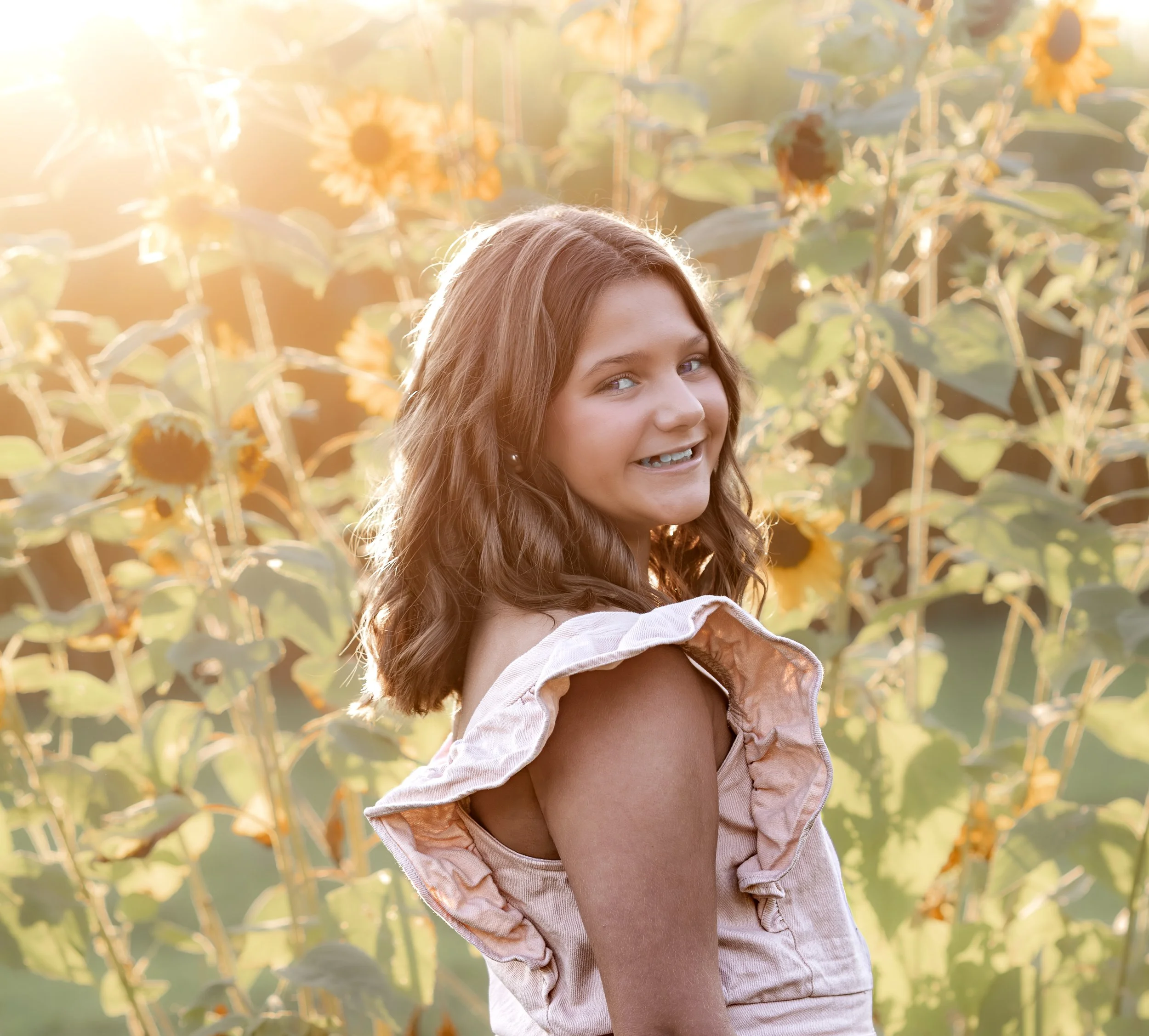 Sunflower mini sessions in DeKalb County, Alabama by Little River Lens Photography. 