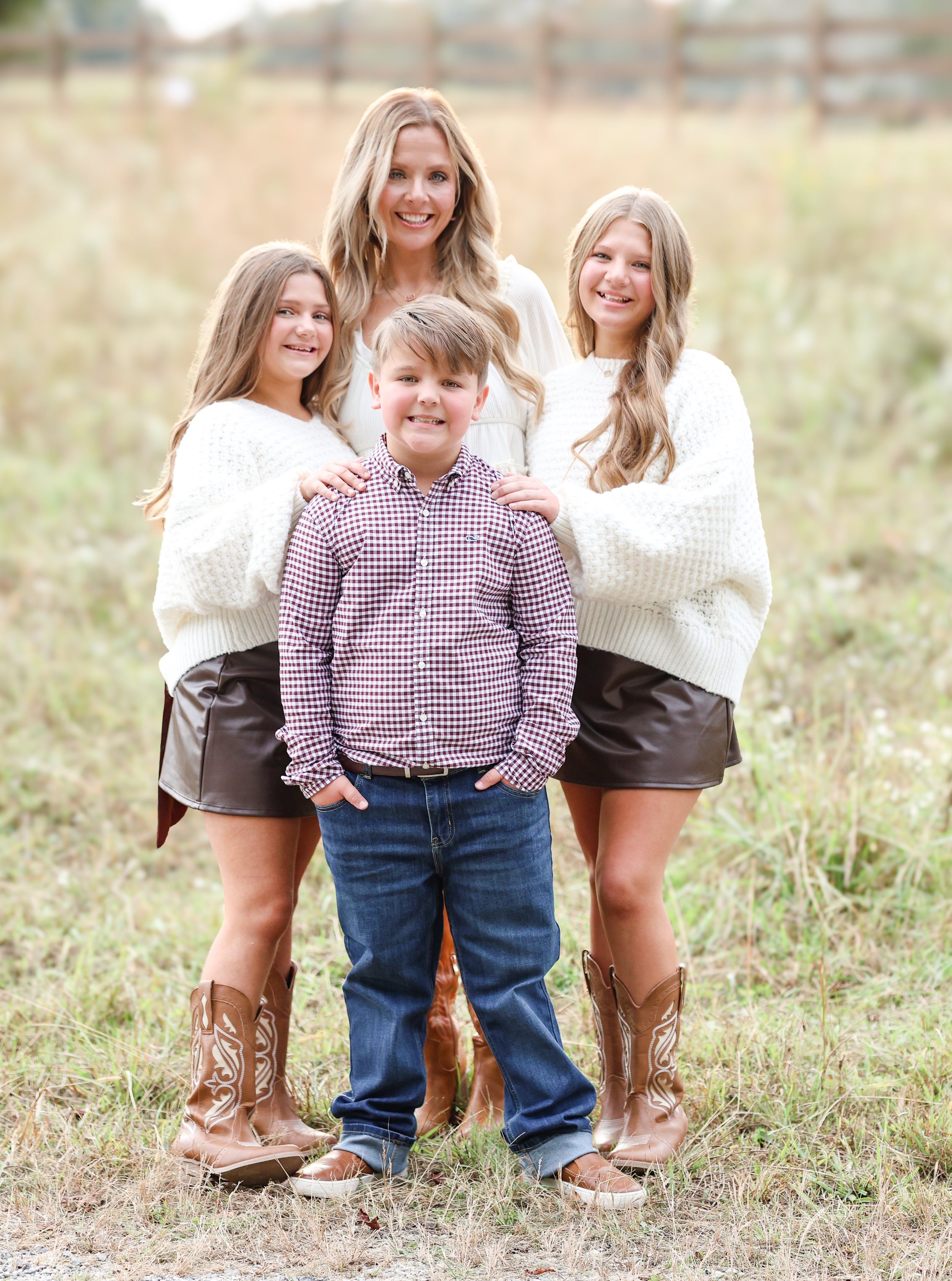 Beautiful fall family mini session. October