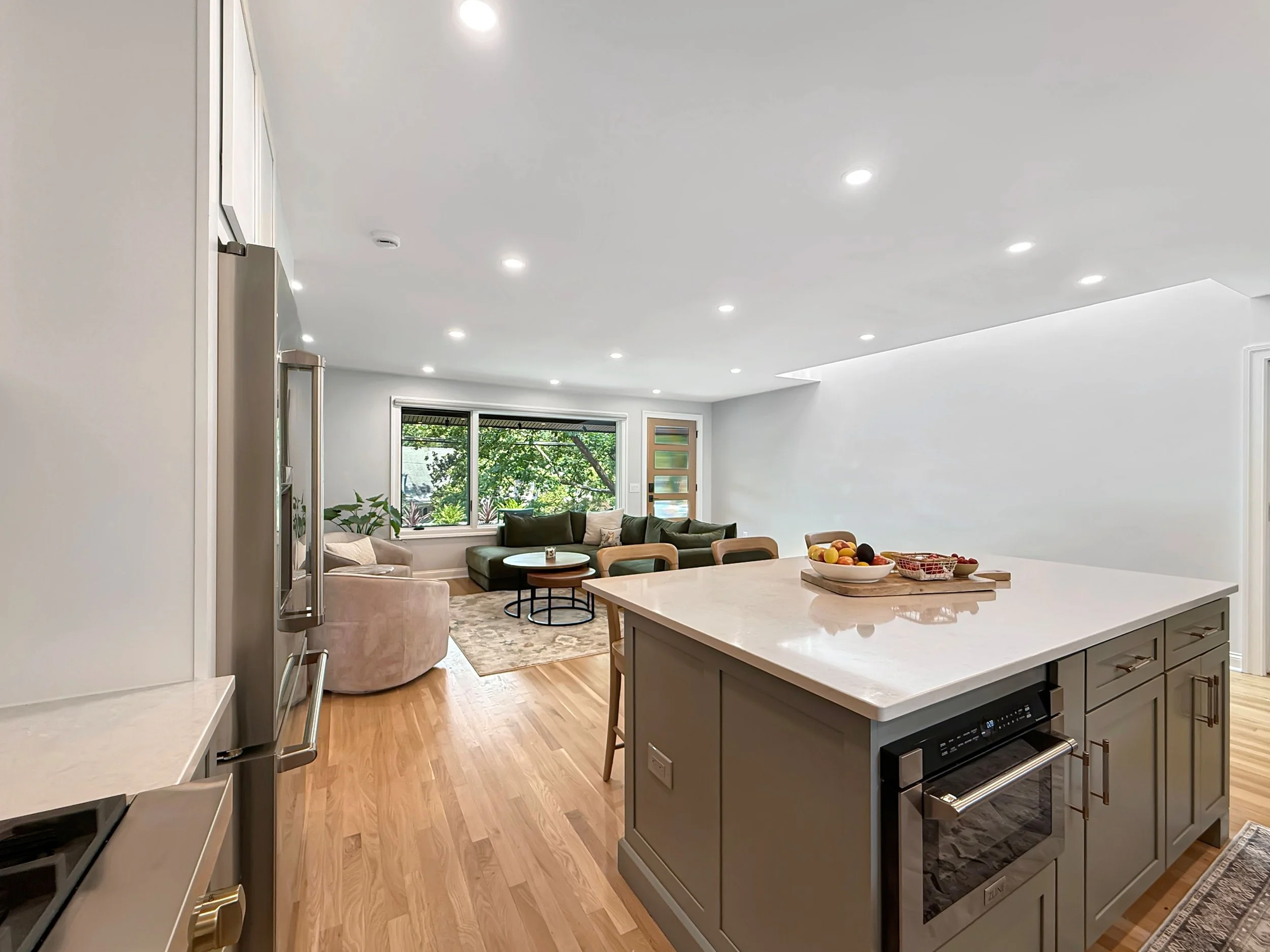 Kitchen Living.jpg