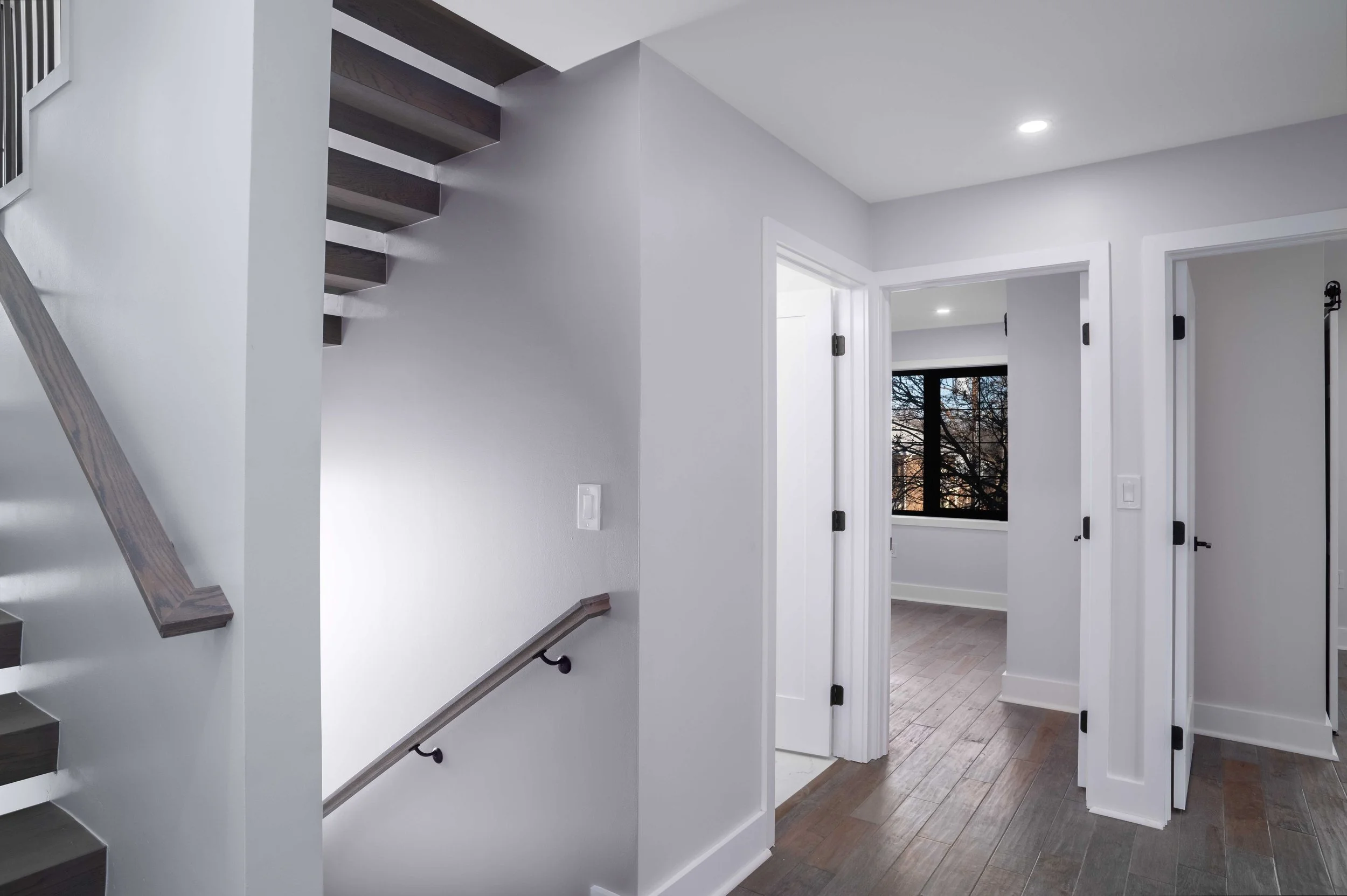 03_2nd FL-F Hallway_001.jpg